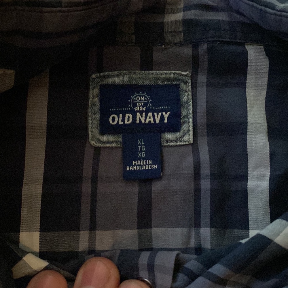 Button up - Picture 2 of 2